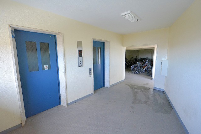 烏山南住宅1号棟713号室外観 (12)