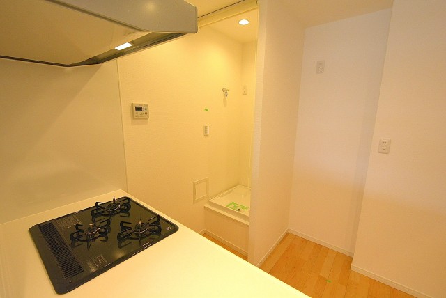 烏山南住宅1号棟713号室 (120)