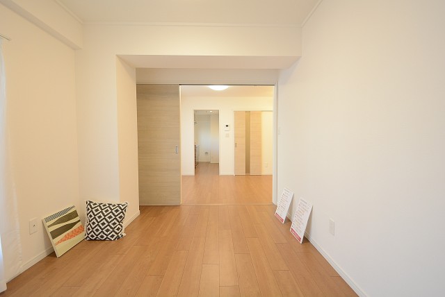 日興パレス文京 洋室5.2