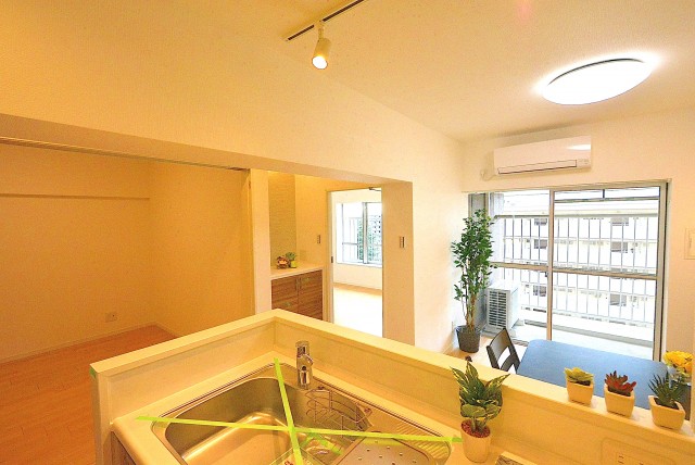 烏山南住宅1号棟713号室 キッチン (1)