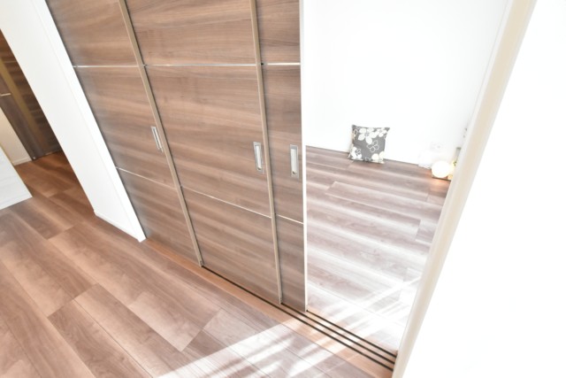 秀和代々木レジデンス 洋室2