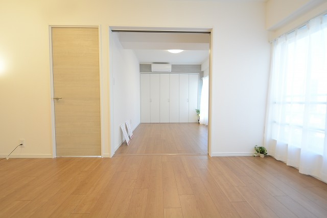 日興パレス文京 洋室5.2