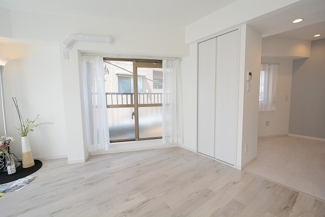 日興パレス西荻窪 バルコニー