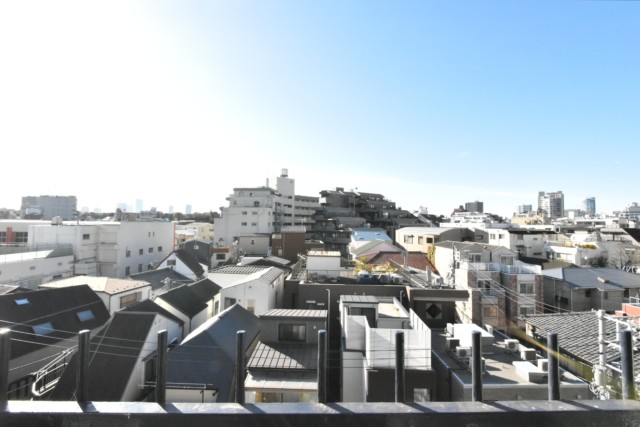 秀和代々木レジデンス バルコニー