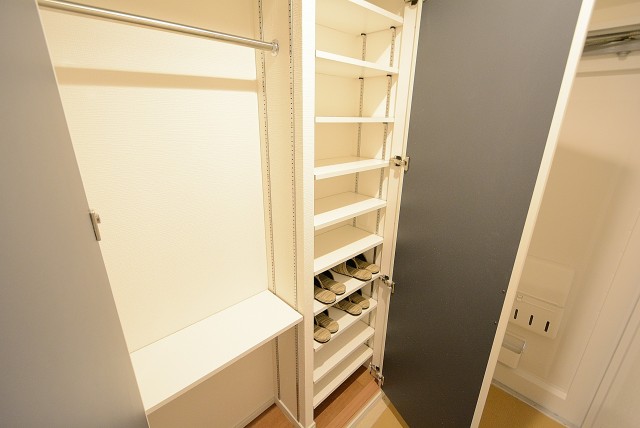 日興パレス文京 玄関