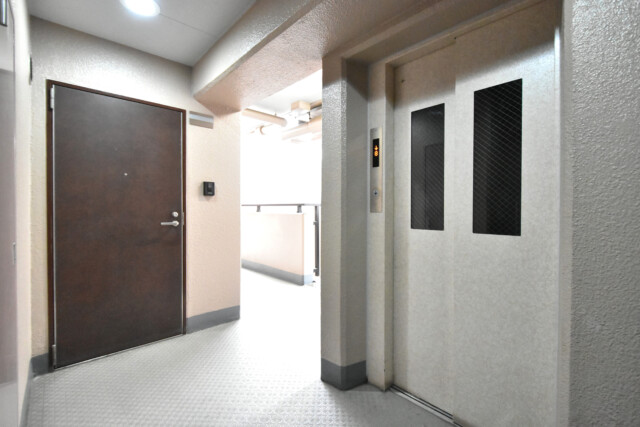 ブリリアンス日本橋浜町公園 玄関