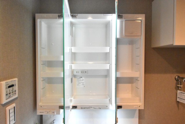 秀和代々木レジデンス 洗面室