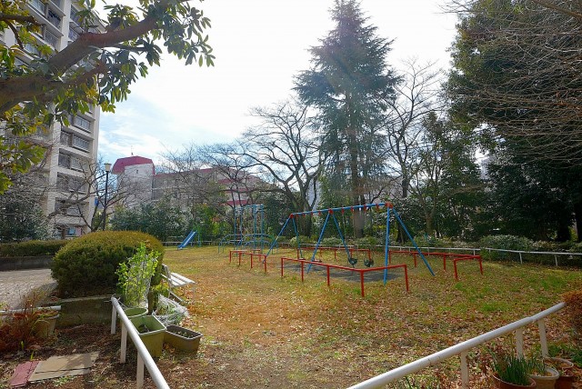 烏山南住宅1号棟713号室外観 (8)