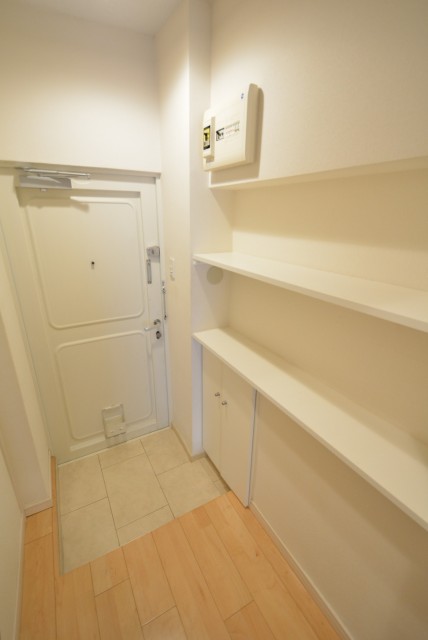 上馬フラワーホーム 玄関