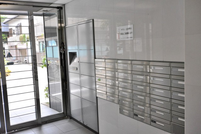 ダイナシティ市谷仲之町　エントランスホール