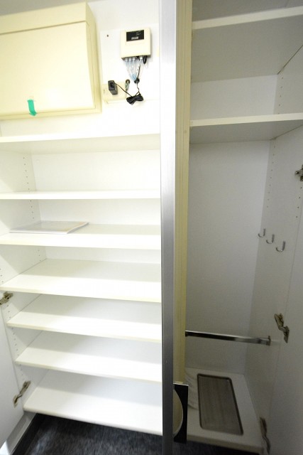 ダイナシティ市谷仲之町　シューズボックス