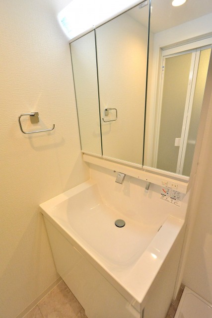 中銀桜新町マンシオン　洗面台