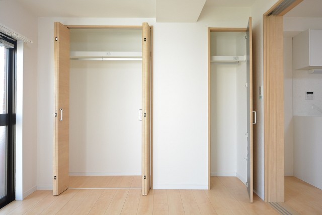 フォンテ青山　クローゼットと物入れ