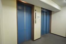 フォンテ青山　エレベーターは2基