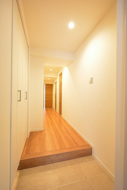 藤和大久保コープ　玄関