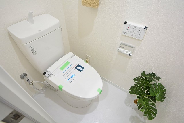 トーカンマンション駒込　ウォシュレット付きトイレ