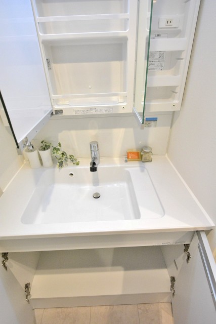 東建砧マンション　洗面台