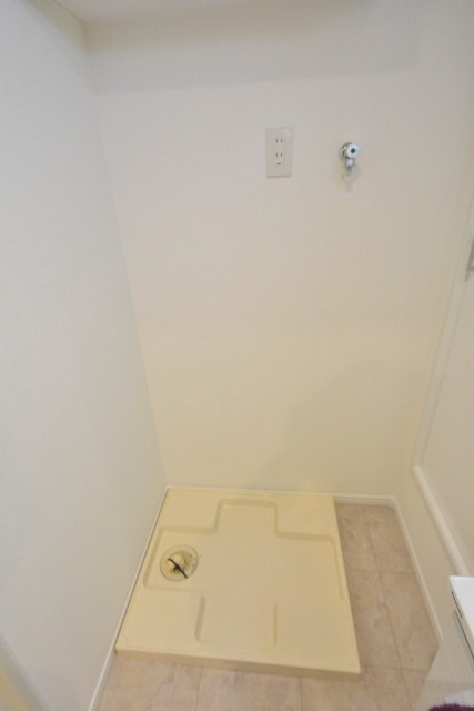 東建砧マンション　洗濯機置場