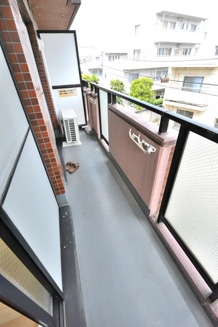 セザール第二上北沢　バルコニー