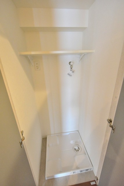 駒沢オリンピックマンション　洗濯機置場