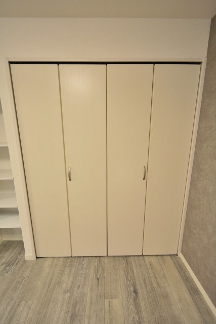 日興パレス麻布狸穴　洋室