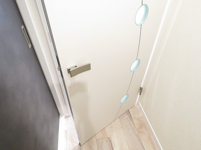 ソフトタウン池袋　LDK扉