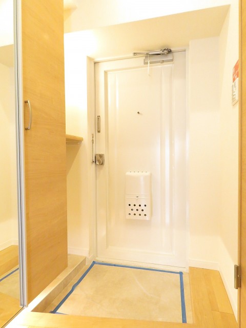 ワコー人形町マンション　玄関ホール