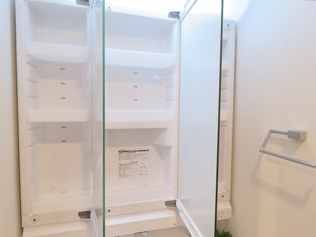 ワコー人形町マンション　洗面化粧台