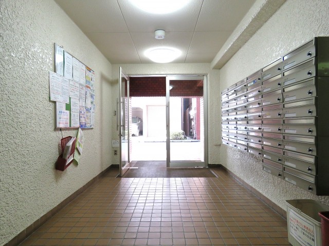 ワコー人形町マンション　エントランスホール