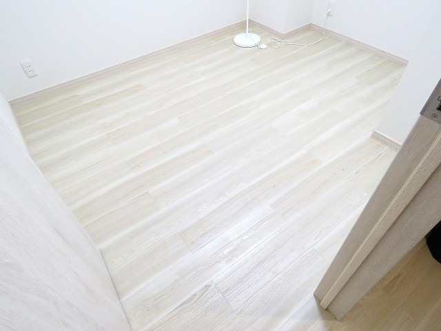 秀和南大井レジデンス　サービスルーム約4帖