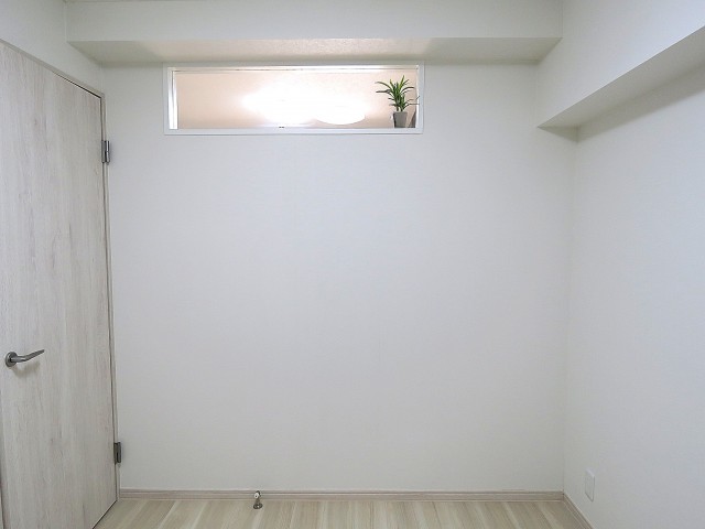 秀和南大井レジデンス　サービスルーム約4帖