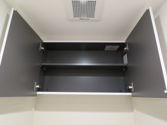 ノトス多摩川フレックス　トイレ吊戸棚