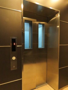 フィース駒込六義園　エレベーター
