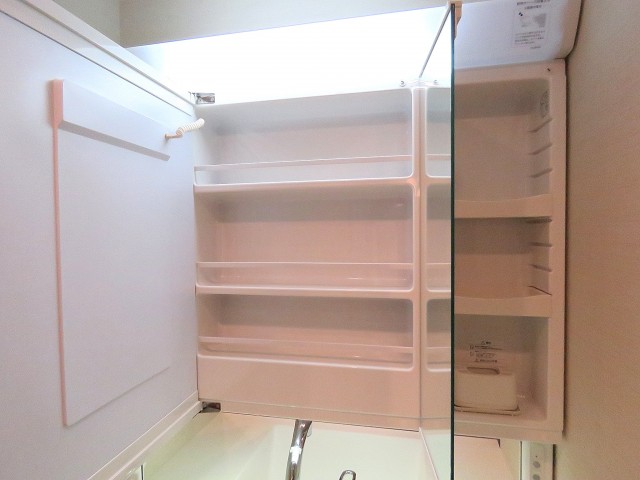 ファミール太子堂　洗面化粧台