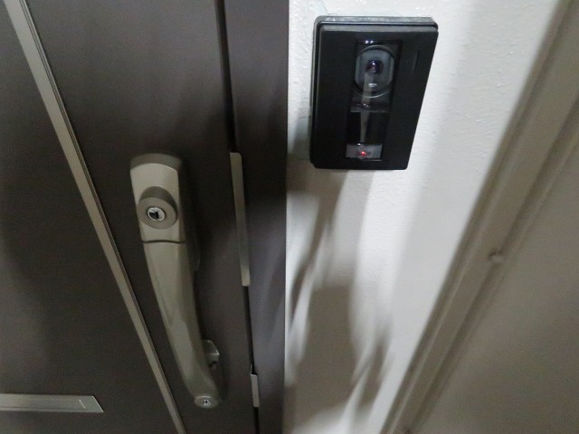 キャッスル世田谷　TVモニター付きインターホン