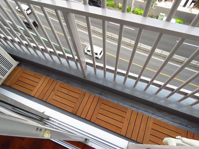 セブンスターマンション中目黒　リビング側バルコニー