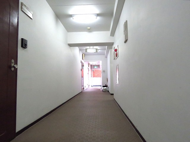 セブンスターマンション中目黒　共用廊下