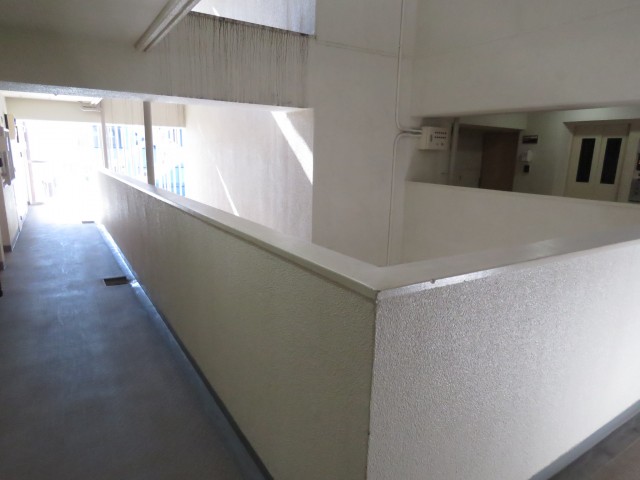 レック芝公園マンション　共用廊下