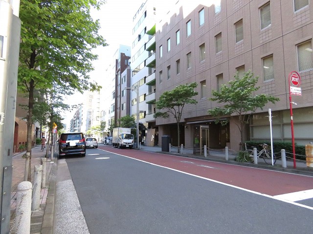 レック芝公園マンション　前面道路