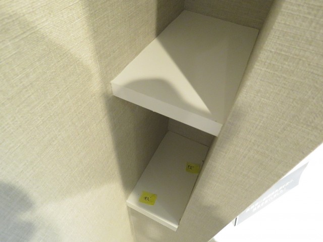 碑文谷マンション　リネン棚