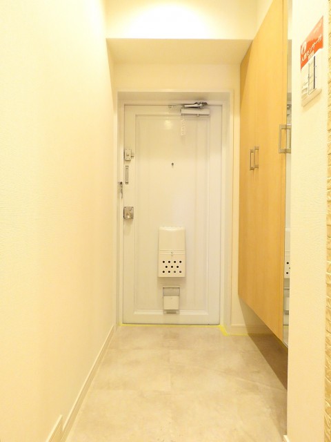 サングリア中目黒　玄関ホール