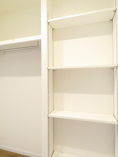 碑文谷マンション　ウォークインクローゼット約2.6帖