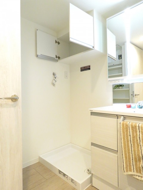 ファミールプランシェ経堂　洗濯機置場