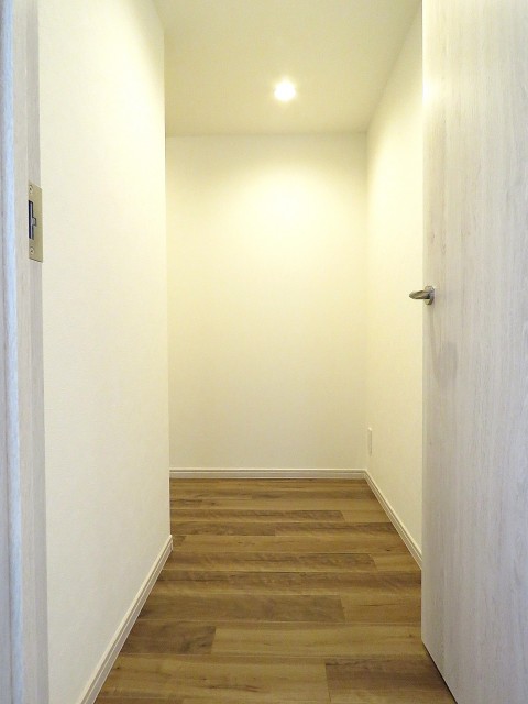 ファミールプランシェ経堂　廊下