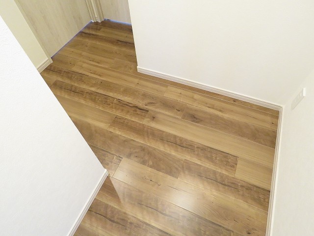 ファミールプランシェ経堂　廊下