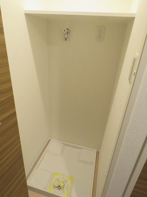 東北沢コーポラス　洗濯機置場