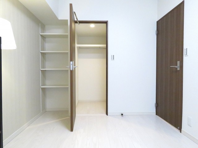 豊榮アンバサダー六本木　洋室約5.5帖