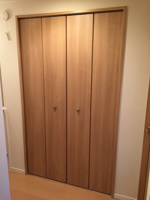 成城エンジェルマンション　廊下収納