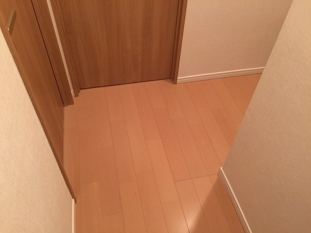 成城エンジェルマンション　地下廊下