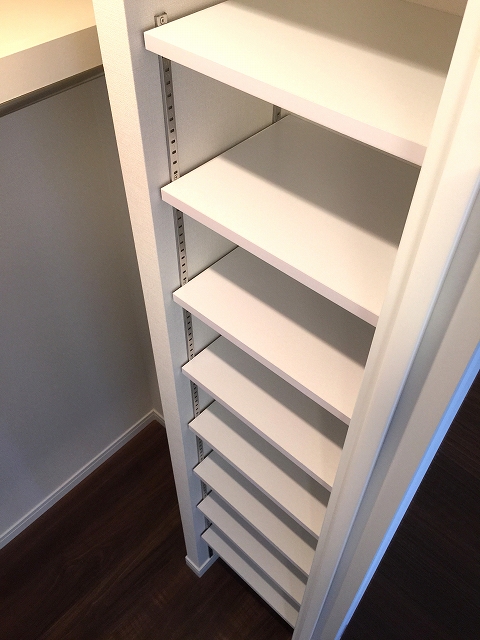 サンウッド目黒　洋室約4.3帖収納